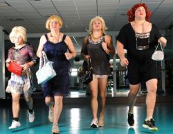 Men's 4 Mile fancy drag race